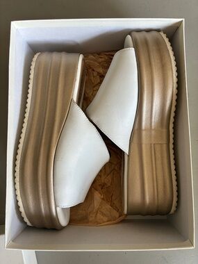 Cordani Ivory gold mule